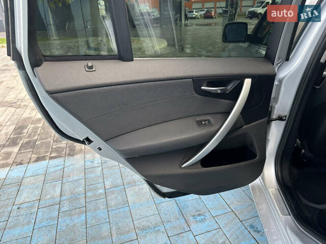 Серый БМВ Х3, объемом двигателя 2 л и пробегом 254 тыс. км за 11500 $, фото 83 на Automoto.ua