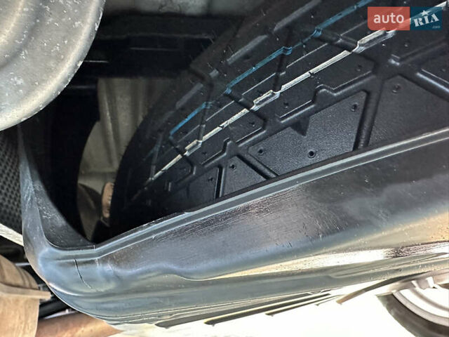 Серый БМВ Х3, объемом двигателя 2 л и пробегом 254 тыс. км за 11500 $, фото 46 на Automoto.ua