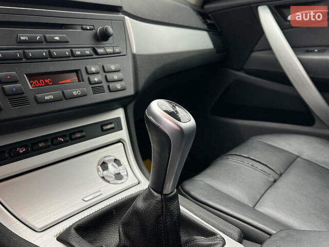 Серый БМВ Х3, объемом двигателя 2 л и пробегом 420 тыс. км за 8600 $, фото 15 на Automoto.ua