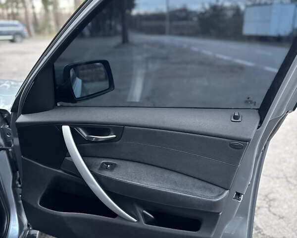 Сірий БМВ Х3, об'ємом двигуна 2 л та пробігом 227 тис. км за 12200 $, фото 27 на Automoto.ua