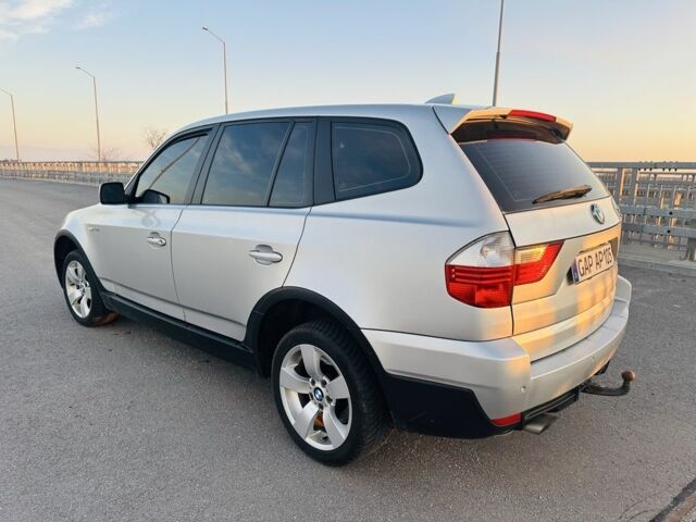 Серый БМВ Х3, объемом двигателя 2 л и пробегом 300 тыс. км за 4500 $, фото 2 на Automoto.ua