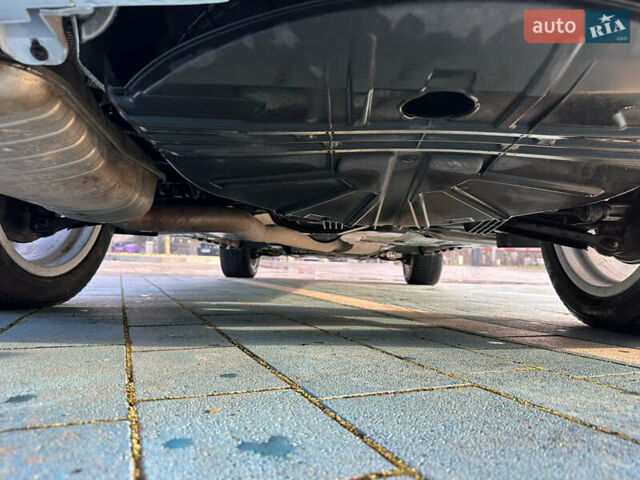 Серый БМВ Х3, объемом двигателя 2 л и пробегом 254 тыс. км за 11600 $, фото 45 на Automoto.ua