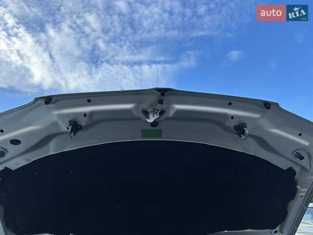 Серый БМВ Х3, объемом двигателя 2 л и пробегом 254 тыс. км за 11500 $, фото 119 на Automoto.ua