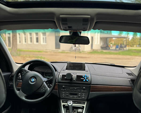 Сірий БМВ Х3, об'ємом двигуна 2 л та пробігом 206 тис. км за 8950 $, фото 24 на Automoto.ua