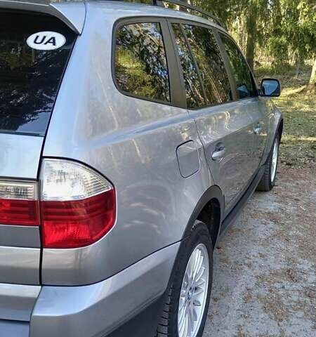 Сірий БМВ Х3, об'ємом двигуна 2 л та пробігом 270 тис. км за 11500 $, фото 1 на Automoto.ua