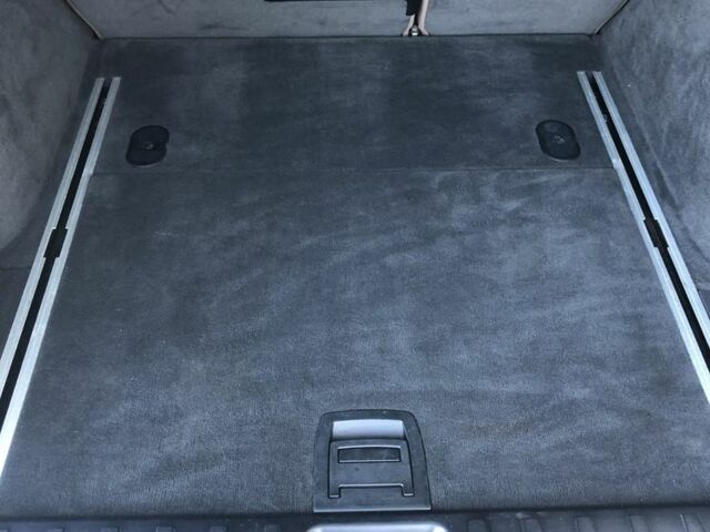 Серый БМВ Х3, объемом двигателя 3 л и пробегом 240 тыс. км за 9000 $, фото 8 на Automoto.ua