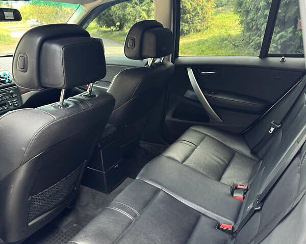 Сірий БМВ Х3, об'ємом двигуна 2 л та пробігом 206 тис. км за 8950 $, фото 26 на Automoto.ua