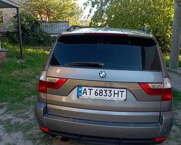 Серый БМВ Х3, объемом двигателя 2 л и пробегом 300 тыс. км за 10000 $, фото 2 на Automoto.ua