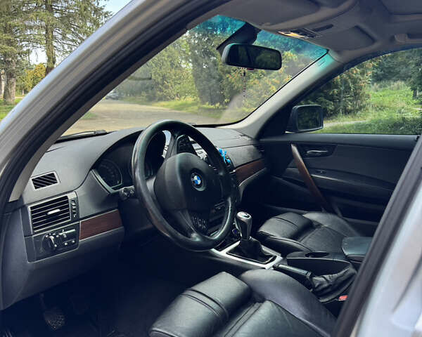 Сірий БМВ Х3, об'ємом двигуна 2 л та пробігом 206 тис. км за 8950 $, фото 21 на Automoto.ua