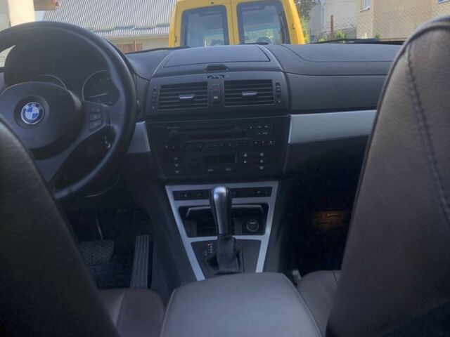 Серый БМВ Х3, объемом двигателя 3 л и пробегом 240 тыс. км за 9000 $, фото 7 на Automoto.ua