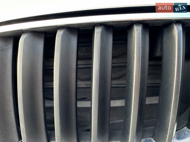 Серый БМВ Х3, объемом двигателя 2 л и пробегом 254 тыс. км за 11600 $, фото 18 на Automoto.ua