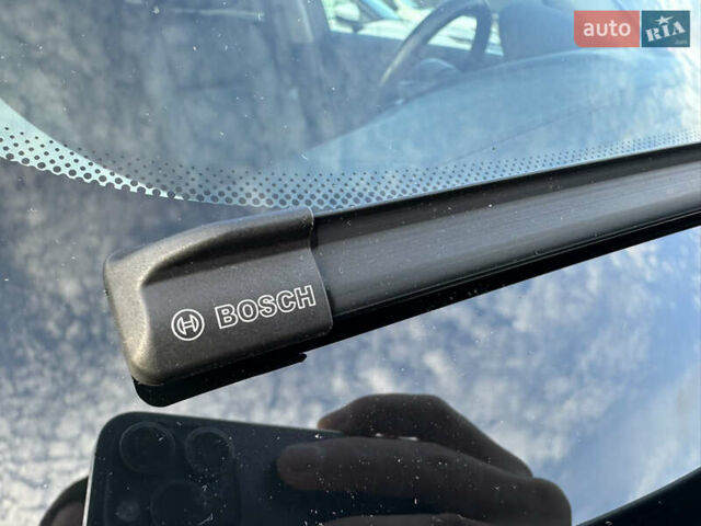 Серый БМВ Х3, объемом двигателя 2 л и пробегом 254 тыс. км за 11600 $, фото 120 на Automoto.ua