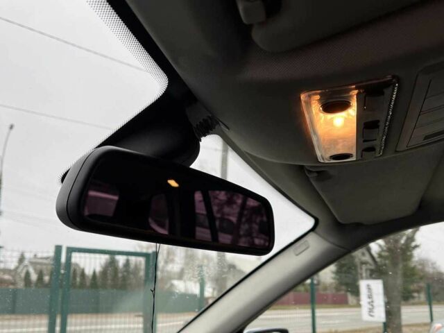 Серый БМВ Х3, объемом двигателя 2 л и пробегом 420 тыс. км за 8600 $, фото 16 на Automoto.ua