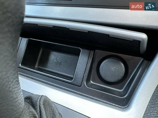 Серый БМВ Х3, объемом двигателя 2 л и пробегом 254 тыс. км за 11600 $, фото 122 на Automoto.ua