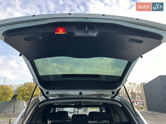 Серый БМВ Х3, объемом двигателя 2 л и пробегом 254 тыс. км за 11600 $, фото 90 на Automoto.ua