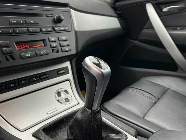 Серый БМВ Х3, объемом двигателя 2 л и пробегом 420 тыс. км за 8600 $, фото 15 на Automoto.ua