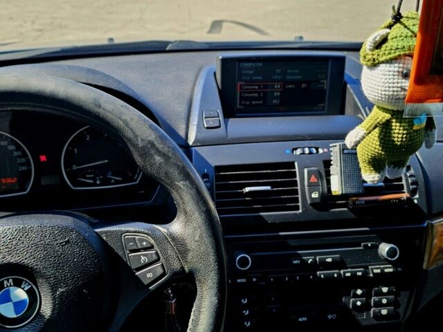 Серый БМВ Х3, объемом двигателя 2 л и пробегом 325 тыс. км за 8450 $, фото 11 на Automoto.ua