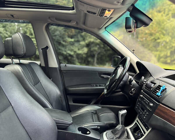 Сірий БМВ Х3, об'ємом двигуна 2 л та пробігом 206 тис. км за 8950 $, фото 31 на Automoto.ua