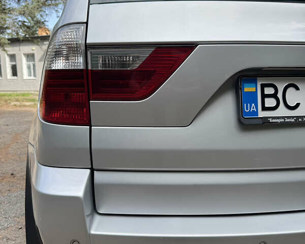 Сірий БМВ Х3, об'ємом двигуна 2 л та пробігом 206 тис. км за 8950 $, фото 17 на Automoto.ua