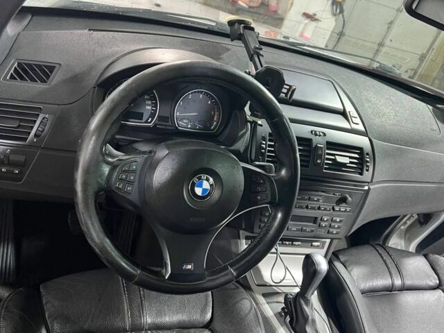 Сірий БМВ Х3, об'ємом двигуна 3 л та пробігом 260 тис. км за 5000 $, фото 6 на Automoto.ua