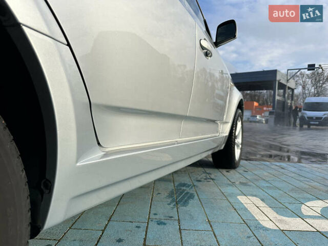 Серый БМВ Х3, объемом двигателя 2 л и пробегом 254 тыс. км за 11500 $, фото 48 на Automoto.ua