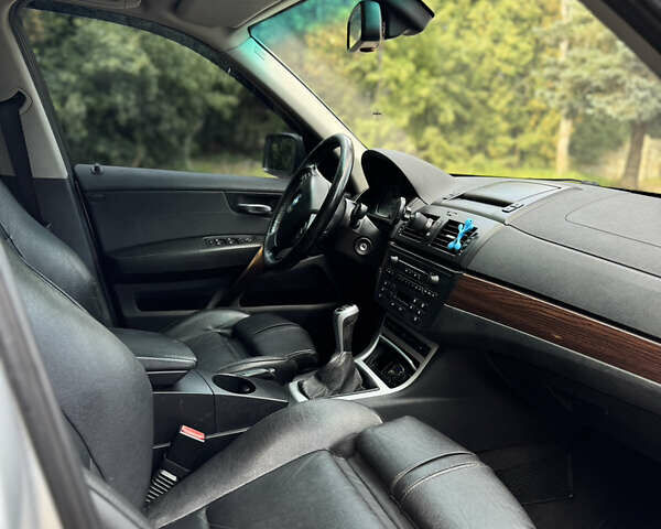 Сірий БМВ Х3, об'ємом двигуна 2 л та пробігом 206 тис. км за 8950 $, фото 23 на Automoto.ua