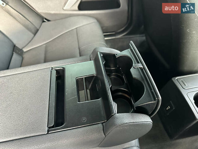 Серый БМВ Х3, объемом двигателя 2 л и пробегом 254 тыс. км за 11600 $, фото 99 на Automoto.ua