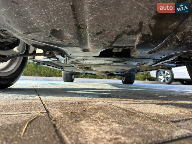 Серый БМВ Х3, объемом двигателя 2 л и пробегом 254 тыс. км за 11600 $, фото 61 на Automoto.ua