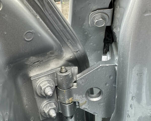 Серый БМВ Х3, объемом двигателя 2 л и пробегом 254 тыс. км за 11600 $, фото 79 на Automoto.ua