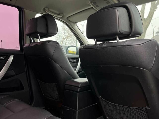 Серый БМВ Х3, объемом двигателя 2 л и пробегом 420 тыс. км за 8600 $, фото 20 на Automoto.ua