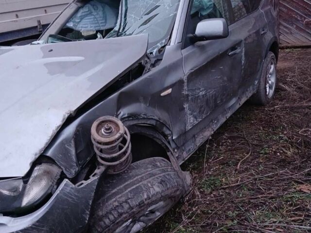 Сірий БМВ Х3, об'ємом двигуна 2 л та пробігом 280 тис. км за 5000 $, фото 7 на Automoto.ua