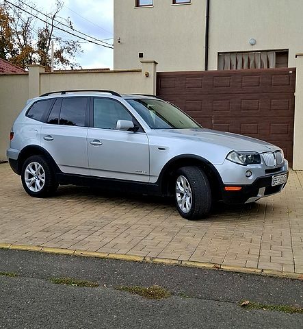 Серый БМВ Х3, объемом двигателя 3 л и пробегом 260 тыс. км за 9200 $, фото 6 на Automoto.ua