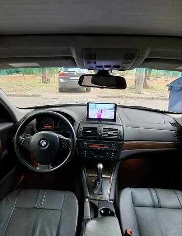 Серый БМВ Х3, объемом двигателя 3 л и пробегом 260 тыс. км за 9200 $, фото 28 на Automoto.ua