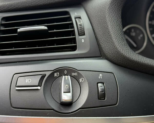 БМВ Х3 2011 в Киеве на Automoto.ua Серый БМВ Х3, объемом двигателя 3 л и пробегом 343 тыс. км за 10850 $, фото 22 на Automoto.ua