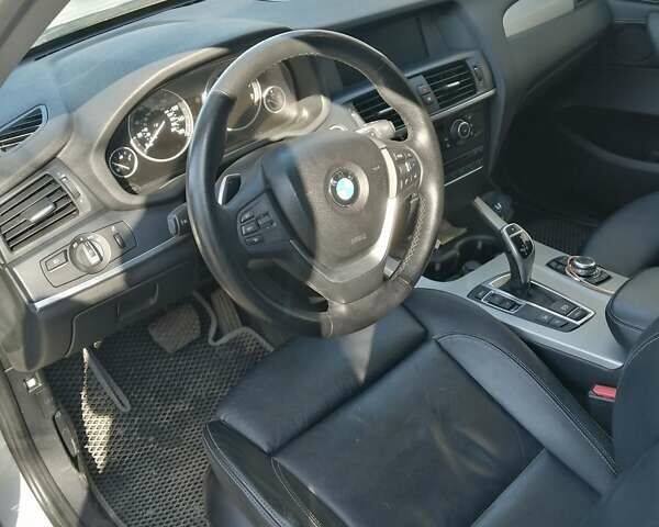 Серый БМВ Х3, объемом двигателя 3 л и пробегом 294 тыс. км за 14800 $, фото 8 на Automoto.ua