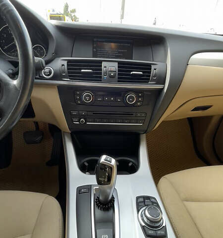 Серый БМВ Х3, объемом двигателя 3 л и пробегом 345 тыс. км за 11500 $, фото 1 на Automoto.ua