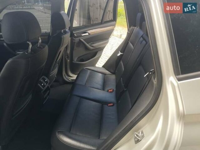 Серый БМВ Х3, объемом двигателя 3 л и пробегом 225 тыс. км за 10800 $, фото 9 на Automoto.ua