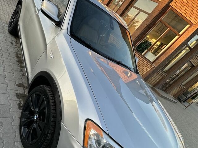 Серый БМВ Х3, объемом двигателя 3 л и пробегом 280 тыс. км за 9990 $, фото 1 на Automoto.ua