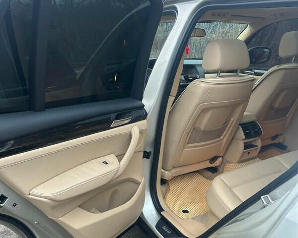 Серый БМВ Х3, объемом двигателя 3 л и пробегом 95 тыс. км за 16000 $, фото 22 на Automoto.ua