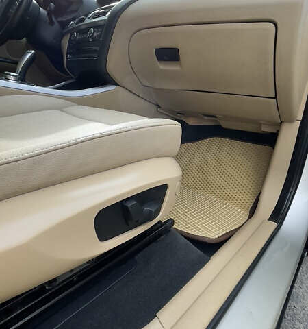 Серый БМВ Х3, объемом двигателя 3 л и пробегом 345 тыс. км за 11500 $, фото 12 на Automoto.ua