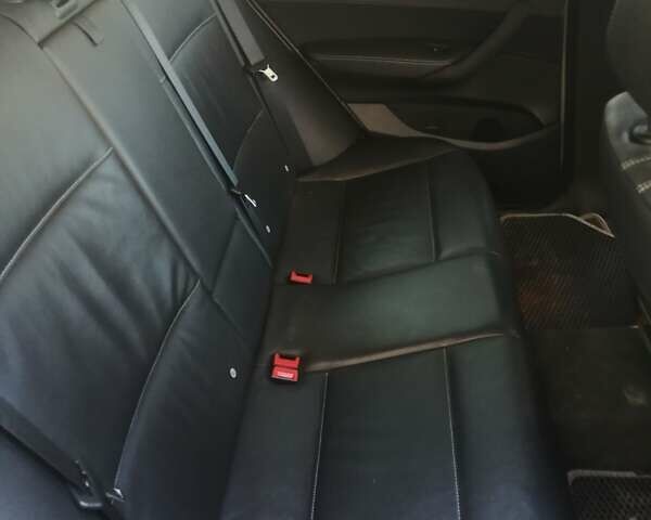 Серый БМВ Х3, объемом двигателя 3 л и пробегом 294 тыс. км за 14800 $, фото 9 на Automoto.ua