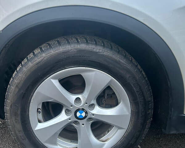 Серый БМВ Х3, объемом двигателя 3 л и пробегом 95 тыс. км за 16000 $, фото 29 на Automoto.ua