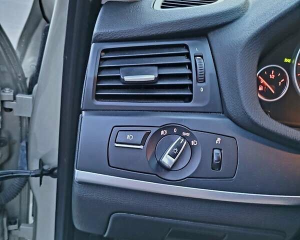 Сірий БМВ Х3, об'ємом двигуна 3 л та пробігом 167 тис. км за 12500 $, фото 45 на Automoto.ua