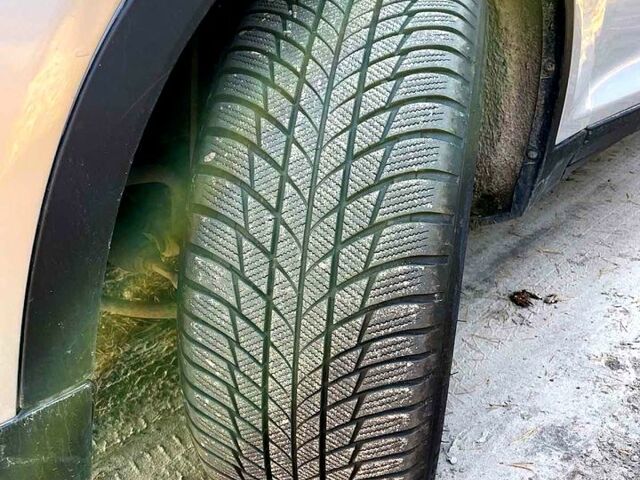 Серый БМВ Х3, объемом двигателя 3 л и пробегом 102 тыс. км за 11900 $, фото 4 на Automoto.ua