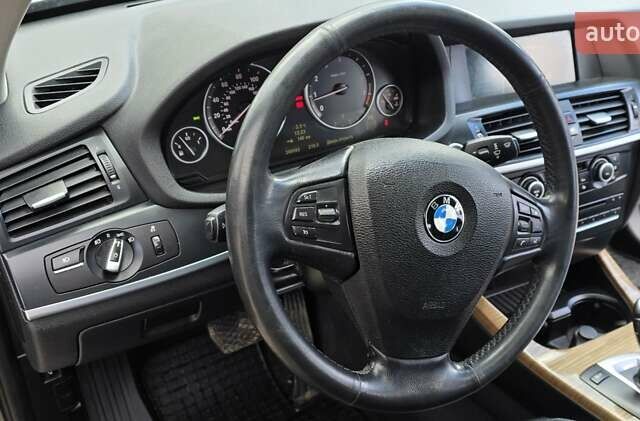 Серый БМВ Х3, объемом двигателя 3 л и пробегом 249 тыс. км за 13600 $, фото 19 на Automoto.ua