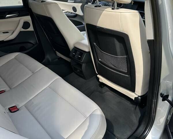 Сірий БМВ Х3, об'ємом двигуна 3 л та пробігом 89 тис. км за 17500 $, фото 28 на Automoto.ua