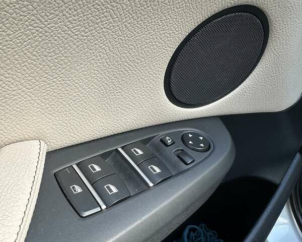 Сірий БМВ Х3, об'ємом двигуна 3 л та пробігом 89 тис. км за 17500 $, фото 35 на Automoto.ua