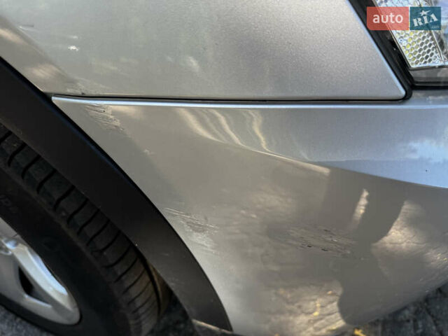 Серый БМВ Х3, объемом двигателя 2 л и пробегом 287 тыс. км за 15000 $, фото 18 на Automoto.ua