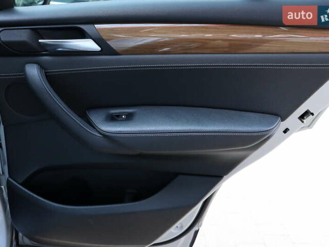 БМВ Х3 2011 у Львові на Automoto.ua Сірий БМВ Х3, об'ємом двигуна 3 л та пробігом 179 тис. км за 11900 $, фото 38 на Automoto.ua