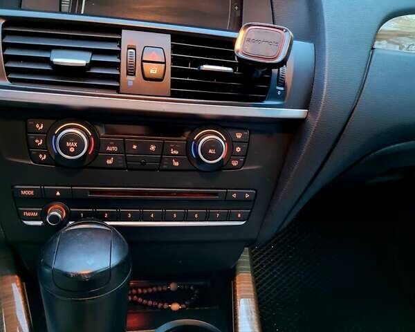 Сірий БМВ Х3, об'ємом двигуна 3 л та пробігом 167 тис. км за 12500 $, фото 49 на Automoto.ua